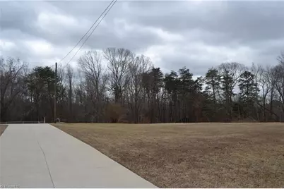 674 Priddy Loop, Stoneville, NC 27048 - Photo 27