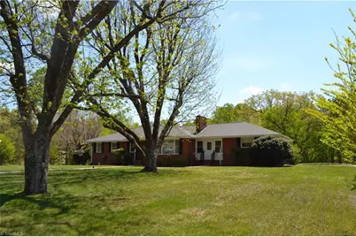 674 Priddy Loop, Stoneville, NC 27048 - Photo 3