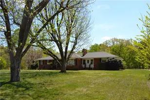 674 Priddy Loop, Stoneville, NC 27048 - Photo 3