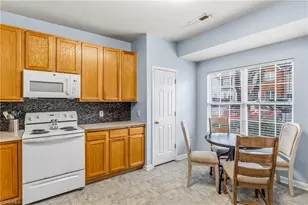 1640 Olivers Crossing Cir, Winston-Salem, NC 27127 - Photo 7