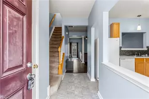 1640 Olivers Crossing Cir, Winston-Salem, NC 27127 - Photo 5