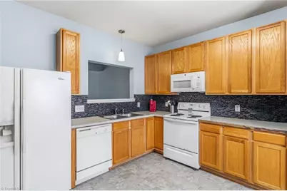 1640 Olivers Crossing Circle, Winston-Salem, NC 27127 - Photo 11