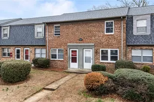 1929 Vantage Point Pl, Greensboro, NC 27407 - Photo 25