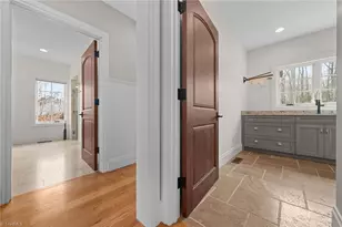 32 Crockett Ridge Rd, Black Mountain, NC 28711 - Photo 17