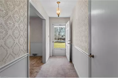 5855 Woodsway Drive, Pfafftown, NC 27040 - Photo 5