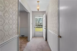 5855 Woodsway Dr, Pfafftown, NC 27040 - Photo 5