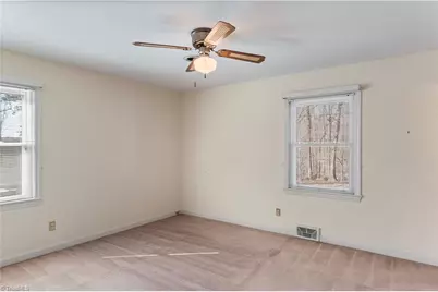 5855 Woodsway Drive, Pfafftown, NC 27040 - Photo 17