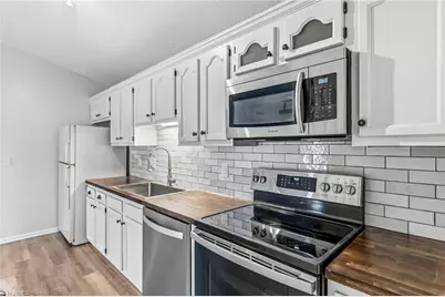 3701 Cotswold Terrace #7M, Greensboro, NC 27410 - Photo 5