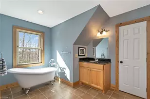 658 Green Point Ln, Boomer, NC 28606 - Photo 27