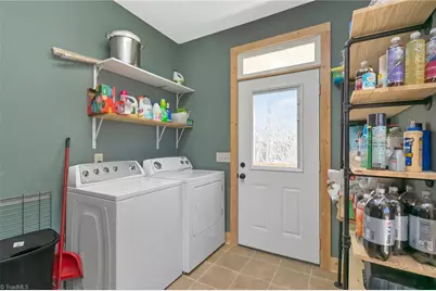 658 Green Point Lane, Boomer, NC 28606 - Photo 15