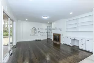 4107 Dogwood Dr, Greensboro, NC 27410 - Photo 9