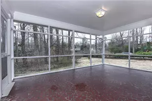 4107 Dogwood Dr, Greensboro, NC 27410 - Photo 33