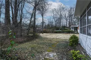 4107 Dogwood Dr, Greensboro, NC 27410 - Photo 37