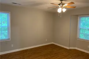 2328 W Vandalia Rd, Greensboro, NC 27407 - Photo 5