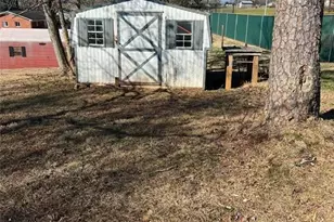 428 W Atkins St, Dobson, NC 27017 - Photo 15