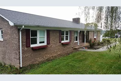 417 Fulton Avenue, Mount Airy, NC 27030 - Photo 25