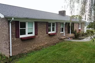 417 Fulton Ave, Mount Airy, NC 27030 - Photo 25