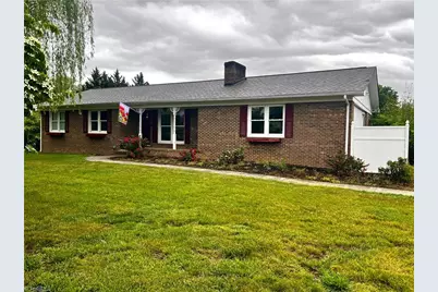 417 Fulton Avenue, Mount Airy, NC 27030 - Photo 3