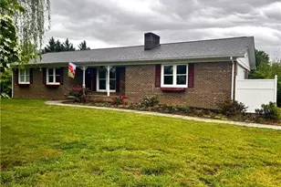 417 Fulton Ave, Mount Airy, NC 27030 - Photo 3
