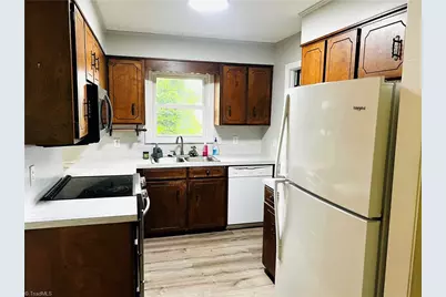 417 Fulton Avenue, Mount Airy, NC 27030 - Photo 15