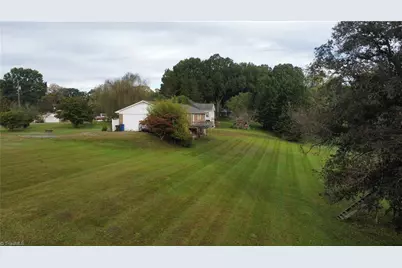 417 Fulton Avenue, Mount Airy, NC 27030 - Photo 33