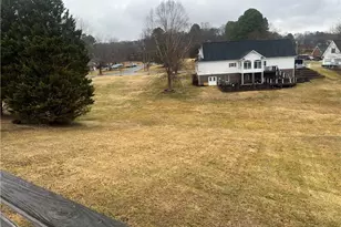 417 Fulton Ave, Mount Airy, NC 27030 - Photo 3