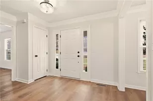 1000 New Hampshire Dr, Jamestown, NC 27282 - Photo 5