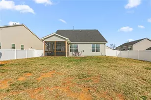 1072 Lobdale Ct, Burlington, NC 27215 - Photo 31