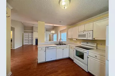 3304 Sparrowhawk Drive, High Point, NC 27265 - Photo 3