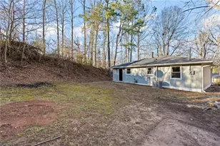 680 NE Amanda Pl, Winston-Salem, NC 27101 - Photo 31