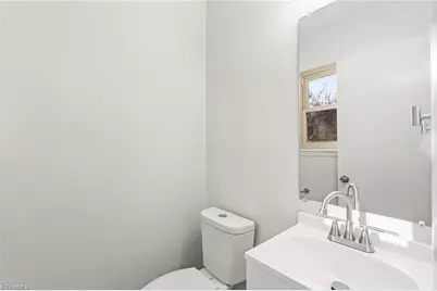 680 NE Amanda Place, Winston-Salem, NC 27101 - Photo 23