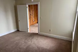 327 Cherry St, Mount Airy, NC 27030 - Photo 5