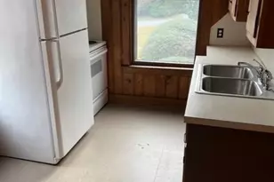 327 Cherry St, Mount Airy, NC 27030 - Photo 3