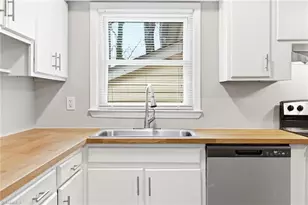 1456 London Dr, High Point, NC 27260 - Photo 17