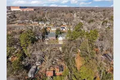 2009 Roanoke Drive, Greensboro, NC 27408 - Photo 11