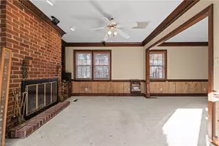 2009 Roanoke Dr, Greensboro, NC 27408 - Photo 29