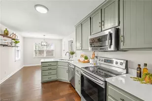 4109 Oak Hollow Dr, High Point, NC 27265 - Photo 11