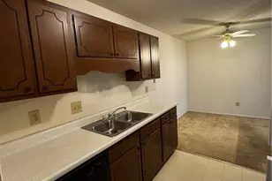 2200 Sunderland Rd, Winston-Salem, NC 27103 - Photo 3