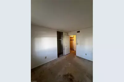 2200 Sunderland Road #135K, Winston-Salem, NC 27103 - Photo 9