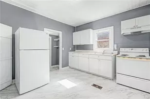 1206 E 21st St, Winston-Salem, NC 27105 - Photo 13