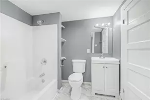 1206 E 21st St, Winston-Salem, NC 27105 - Photo 9