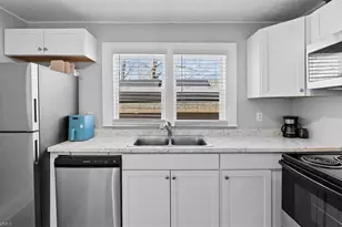 353 Austin St, Burlington, NC 27217 - Photo 13