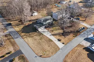 3838 Beech Cir, Trinity, NC 27370 - Photo 3