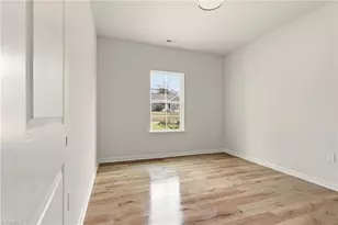 2924 Gilmer Ave, Winston-Salem, NC 27105 - Photo 11