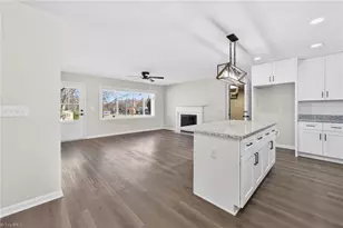 3562 Cherry Ln, Greensboro, NC 27405 - Photo 9