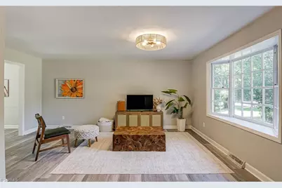 4502 Bromley Drive, Greensboro, NC 27406 - Photo 3