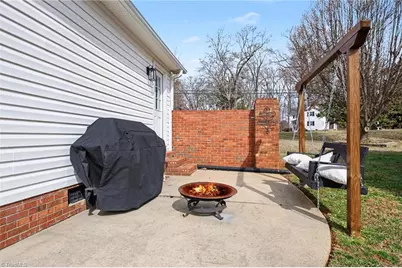 323 Jarrett Road, Thomasville, NC 27360 - Photo 23