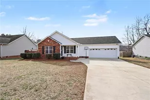 323 Jarrett Rd, Thomasville, NC 27360 - Photo 3