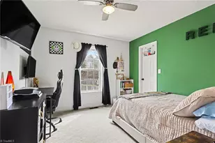 323 Jarrett Rd, Thomasville, NC 27360 - Photo 15