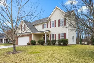 802 Croftwood Dr, Gibsonville, NC 27249 - Photo 3